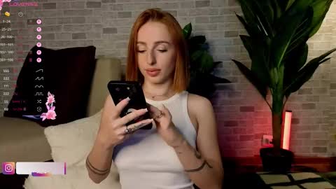 BabyyyLuna online show from 09.11.25