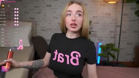 BabyyyLuna online show from 03.04.26