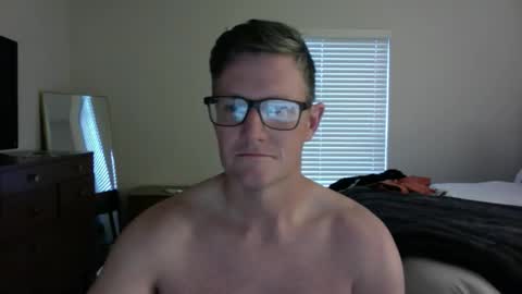 Snapshot of backsweatdaddy chatting on 11.25.25 backsweatdaddy online show from 11.25.25