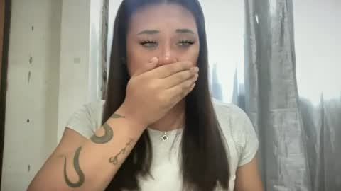 Snapshot of bad_kitty_amara chatting on 06.11.26 AMARA - FOLLOW ME AND THUMBS UP online show from 06.11.26