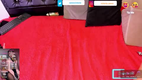 Snapshot of bad_thing1 chatting on 11.23.25 Victoria online show from 11.23.25