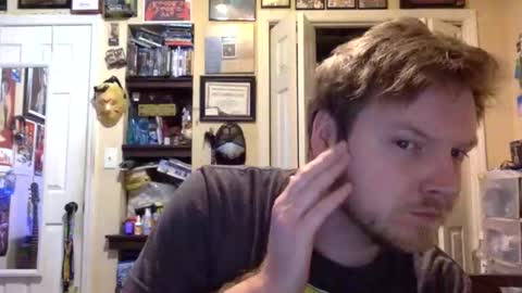 Snapshot of badboyboogie78 chatting on 11.11.25 Hylian97 online show from 11.11.25