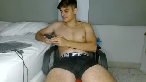Snapshot of badbunny_69_ chatting on 02.04.25 badbunny_69_ online show from 02.04.25