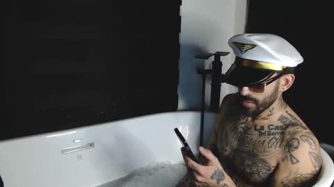 BadCouple  online show from 02.12.26