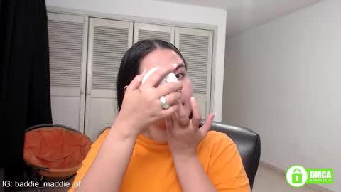 Snapshot of baddie_maddie_ chatting on 10.31.25 want custom text me through my snap 3 online show from 10.31.25