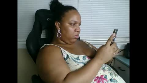 Snapshot of badgirl__brittany chatting on 09.26.25 Badgirlbritt your favorite girl online show from 09.26.25