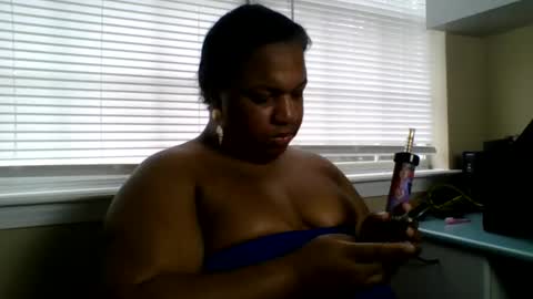 Snapshot of badgirl__brittany chatting on 11.25.25 Badgirlbritt your favorite girl online show from 11.25.25