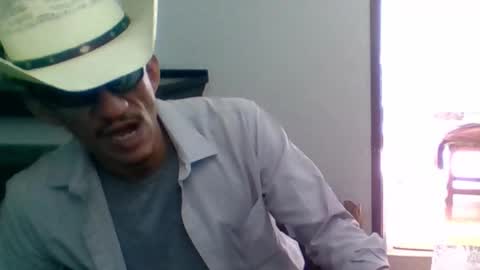 Snapshot of badhombremx chatting on 03.08.25 Mexican livin Off the Wall online show from 03.08.25