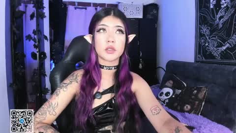        Please help me to reach 100 thumbs up online show from 04.07.26