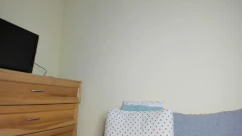 Snapshot of badmodel_ chatting on 01.24.25 Name online show from 01.24.25