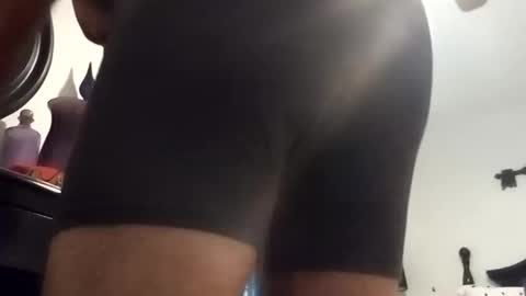 Snapshot of badmtherfuker chatting on 12.18.25 badmtherfuker online show from 12.18.25