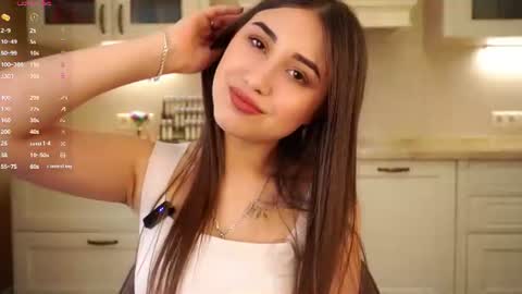 Snapshot of bae_miamor chatting on 06.11.26 Hello my name is Ariella online show from 06.11.26