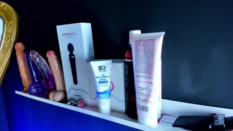 bagiolett  online show from 11.06.25