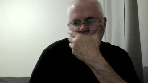 Snapshot of baker242 chatting on 11.11.25 Baker242 online show from 11.11.25