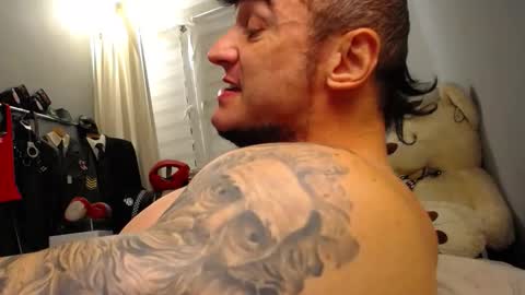 Snapshot of ballard_ chatting on 10.12.25 Bret Ballard online show from 10.12.25