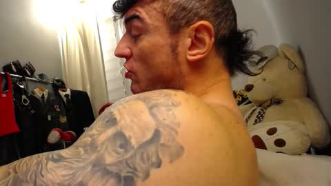 Snapshot of ballard_ chatting on 10.22.25 Bret Ballard online show from 10.22.25