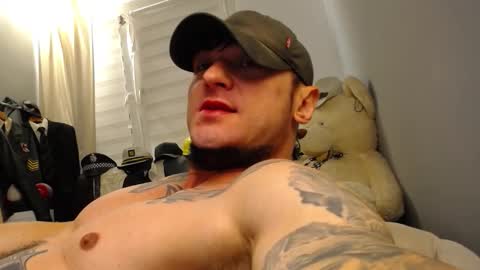 Snapshot of ballard_ chatting on 11.12.25 Bret Ballard online show from 11.12.25