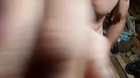 Snapshot of ballshanginglowaf chatting on 12.20.25 ballshanginglowaf online show from 12.20.25