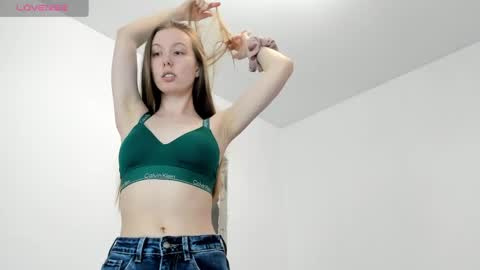 Kira online show from 04.19.26