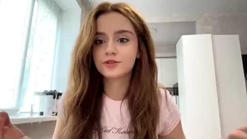 Snapshot of bambiculnane chatting on 07.09.26 Lola online show from 07.09.26