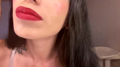 bambii_petite online show from 04.14.26