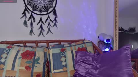 V E R O N I C A online show from 01.07.25