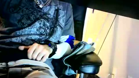 Snapshot of banginondadrumsalldaylong chatting on 10.19.25 banginondadrumsalldaylong online show from 10.19.25