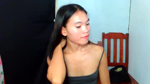 Snapshot of baninay810654 chatting on 06.11.26 baninay810654 online show from 06.11.26