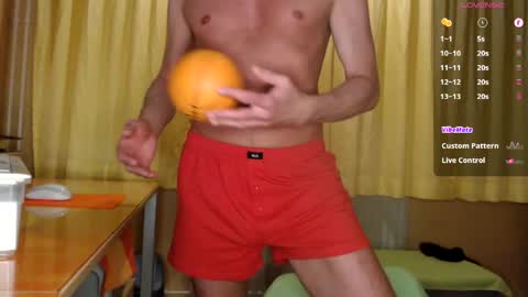 Snapshot of banschie chatting on 05.04.26 online show from 05.04.26
