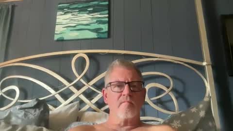bapeter218 online show from 12.19.25