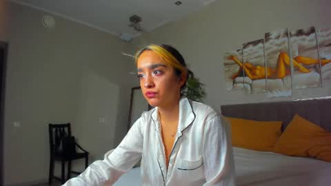 Snapshot of barbara_rogers chatting on 06.23.26 Barbara online show from 06.23.26