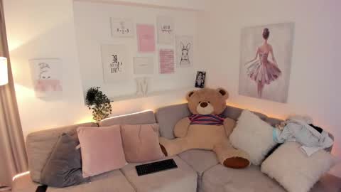 Barbara online show from 03.05.25