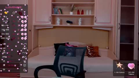 Snapshot of barbie_kiss1 chatting on 01.09.25 barbie online show from 01.09.25