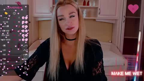 Snapshot of barbie_kiss1 chatting on 02.07.25 barbie online show from 02.07.25