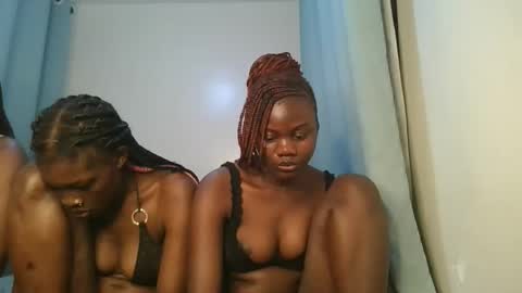 queen online show from 11.25.25