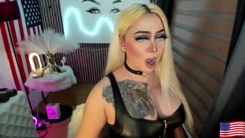 Miss Alexa Fields  online show from 09.23.25