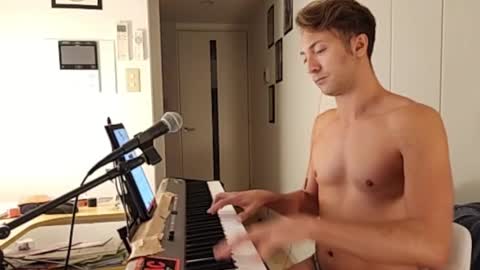 Snapshot of barebritpianist chatting on 10.15.25 BareBritPianist online show from 10.15.25