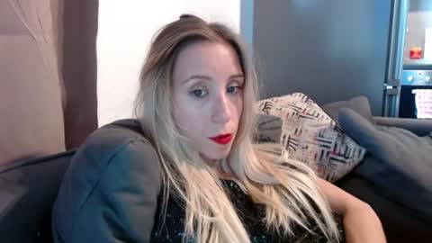 Snapshot of barelylegalblondy chatting on 07.03.26 Lena online show from 07.03.26