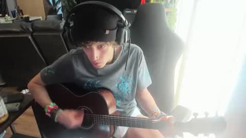 Snapshot of bashful4200 chatting on 02.15.26 ryan online show from 02.15.26