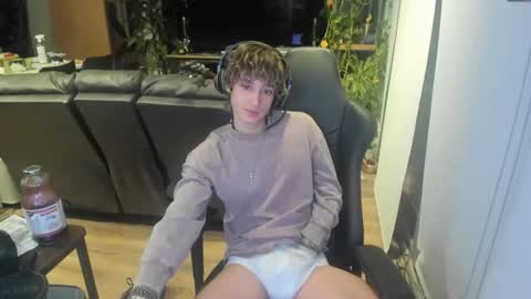 Snapshot of bashful4200 chatting on 02.26.26 ryan online show from 02.26.26