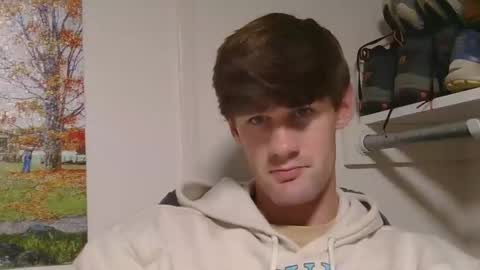 basicallyjustmee online show from 10.31.25