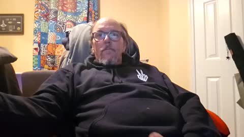 Snapshot of bassman966 chatting on 11.21.25 bassman966 online show from 11.21.25