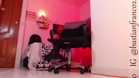 Bastian Independent Model online show from 12.07.24