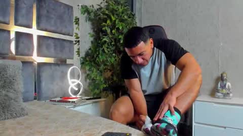 Bastian Independent Model online show from 10.11.25