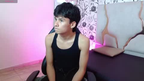 Snapshot of bastian_tay chatting on 06.17.26 Bastian3 online show from 06.17.26