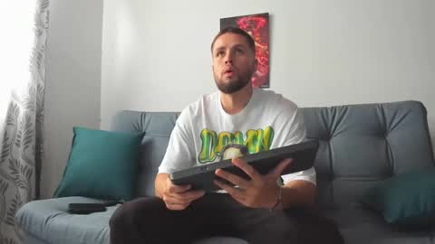 Snapshot of bastianwatson10 chatting on 03.07.25 bastianwatson10 online show from 03.07.25