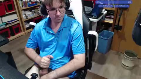 Snapshot of baterricky chatting on 06.28.26 Ricky online show from 06.28.26