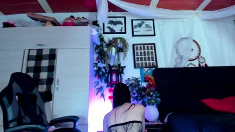    online show from 04.10.26