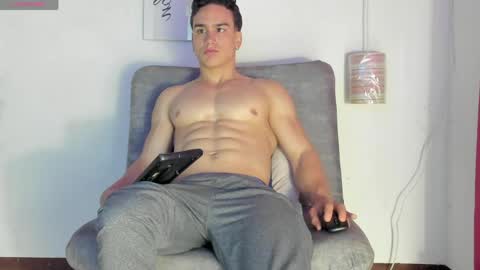 Snapshot of battista_turner chatting on 05.24.26 battista online show from 05.24.26