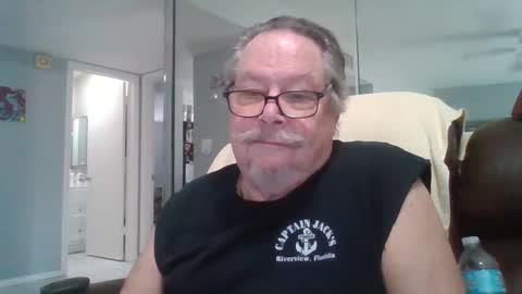 Single Grandpa in Florida. Love to C2C and have Fun Privately online show from 01.13.26